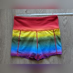 Curves N Combatboots Shorts M rainbow 🌈